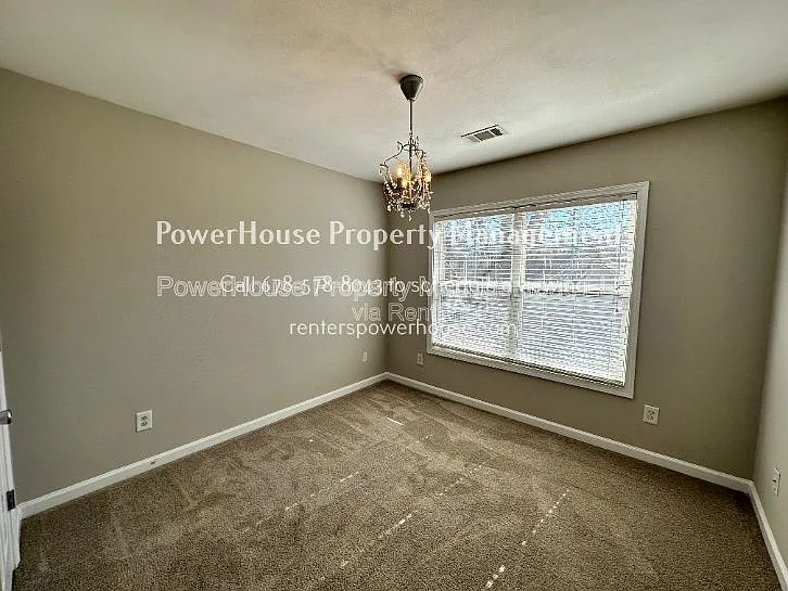 2403 Walnut Tree Ln — Photo 19
