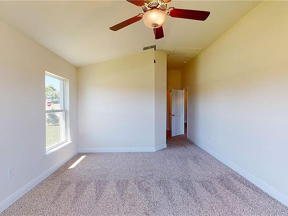 5th image of 7526 Sloewood Dr