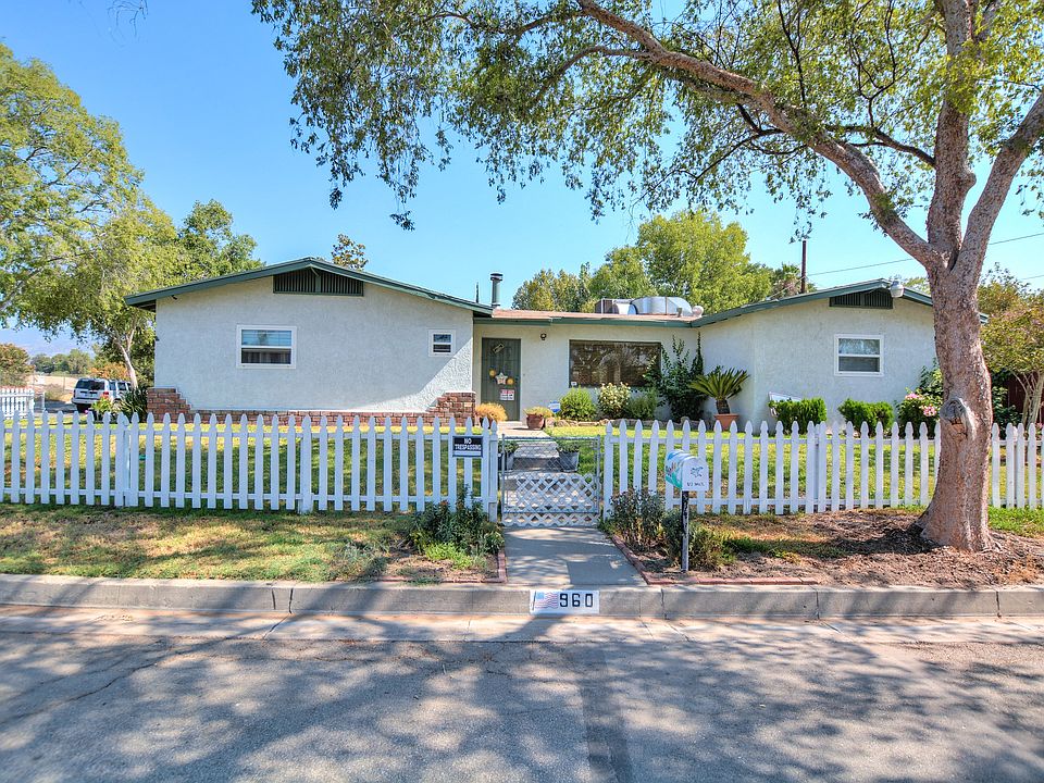 1st image of 960 Holly Vista Blvd