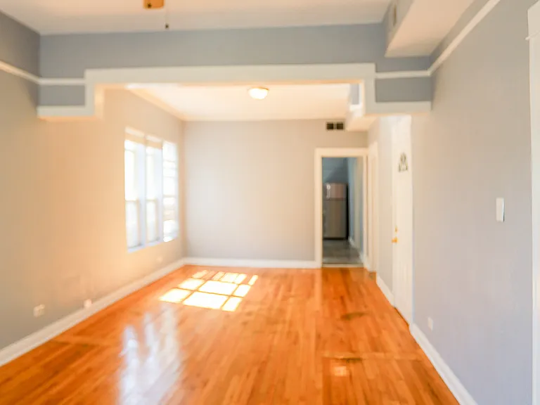3525 W Dickens Ave #2A — Photo 7
