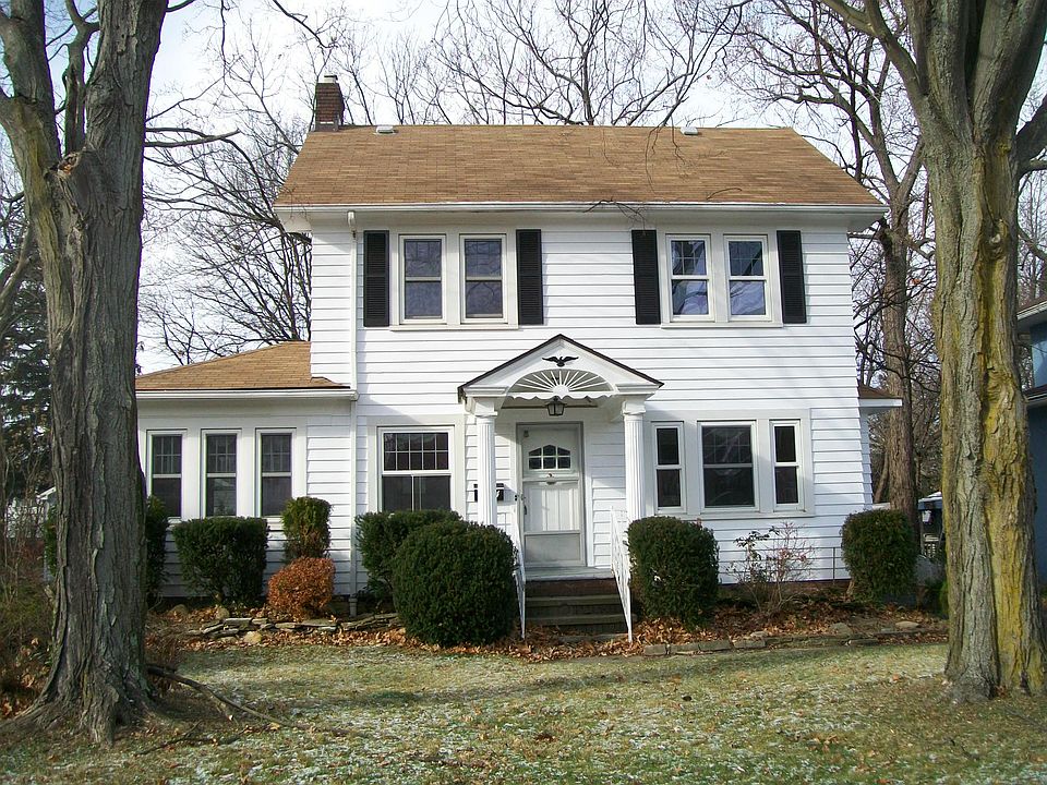 1st image of 1974 E 226th St