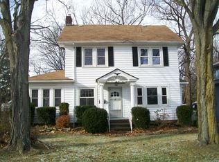 1974 E 226th St, Euclid, OH 44117