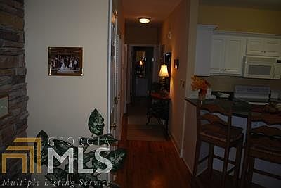 5th image of 20 Gleneagle Ct Unit 202
