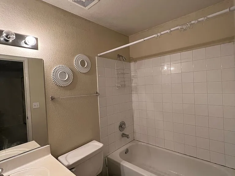 8410 Eldora Ave #2020 — Photo 10