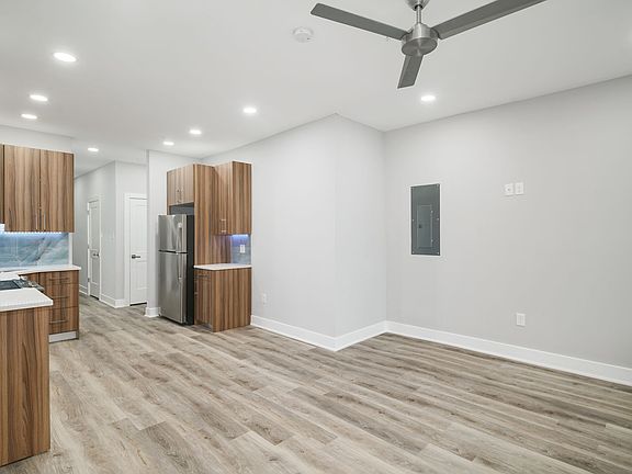 2nd image of 2950 Kensington Ave #1