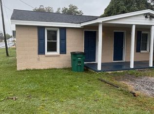 130 Durant St APT A, Bishopville, SC 29010