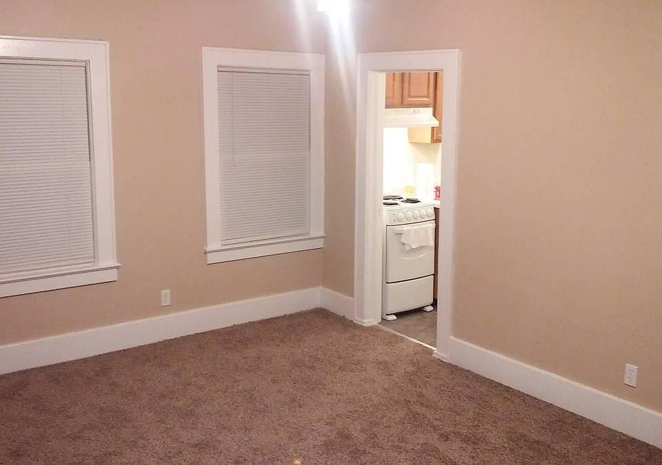 2nd image of 669 Melville St