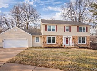 3615 Falcon Ridge Ct, Saint Louis, MO 63129