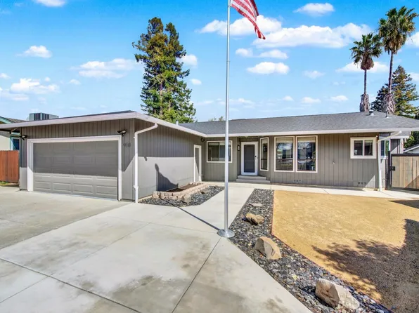910 Mason Court, Dixon, CA 95620