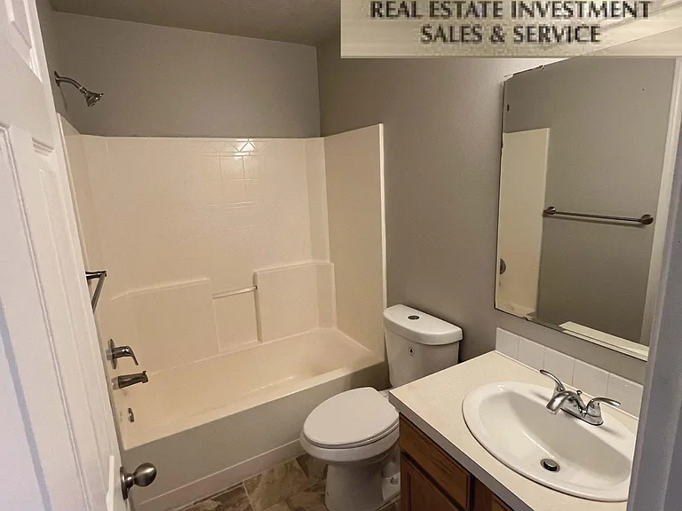 14335 Shenandoah St — Photo 13