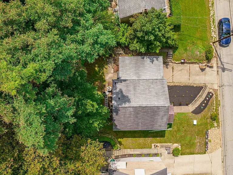 217 Saylong Dr — Photo 25