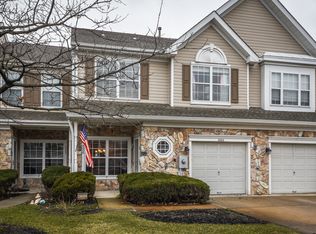 8006 Normandy Dr #8006, Mount Laurel, NJ 08054