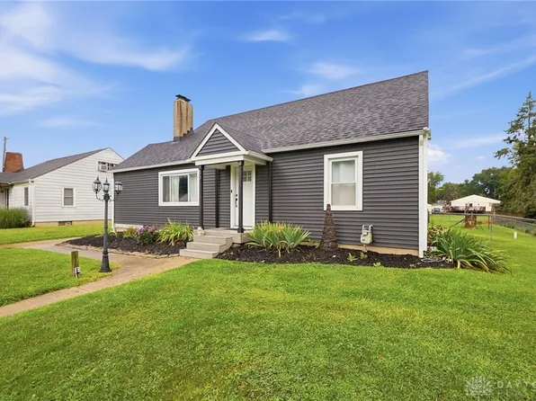 39 Oaksmere Rd, Springfield, OH 45503