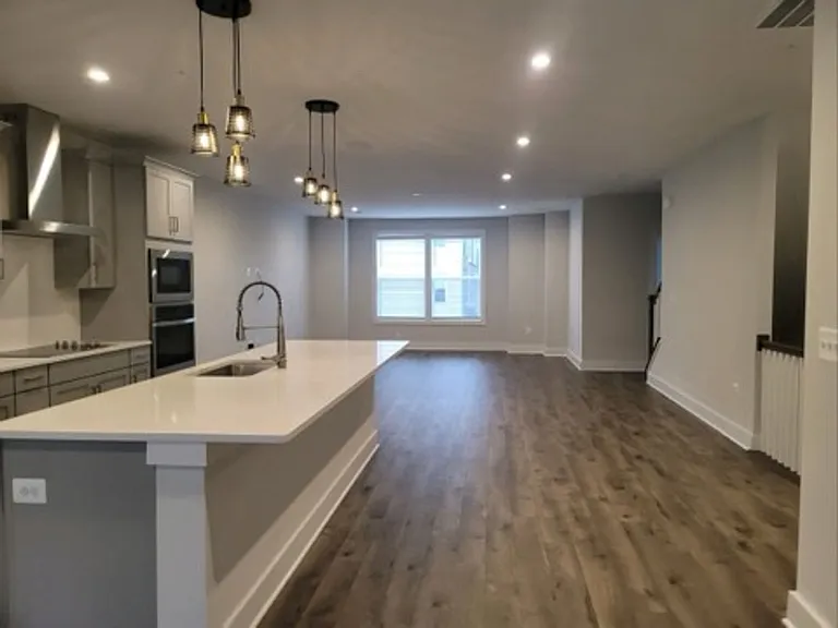 2747 Saint Elias Dr #B — Photo 2