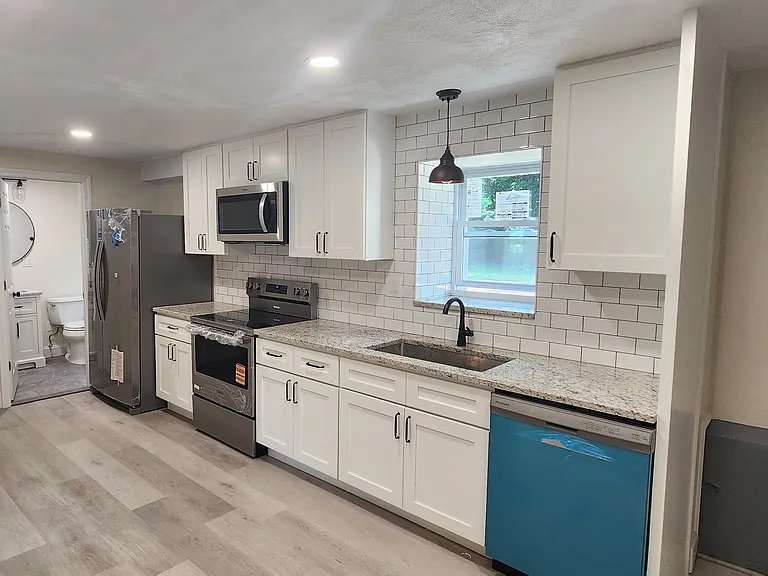 16 Sherman Ave #1 — Photo 3
