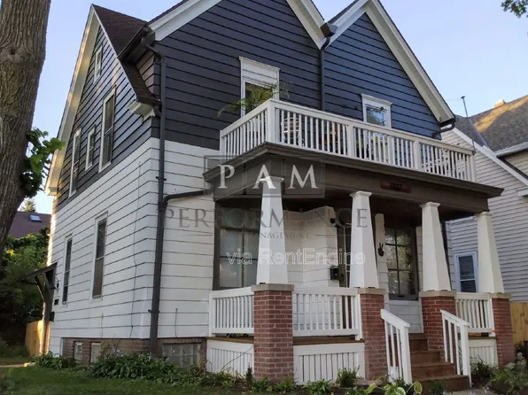 902 E Chambers St, Milwaukee, WI 53212