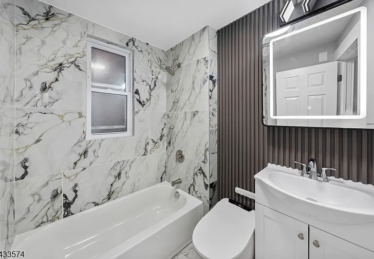 1920 S Wood Ave #1 — Photo 7