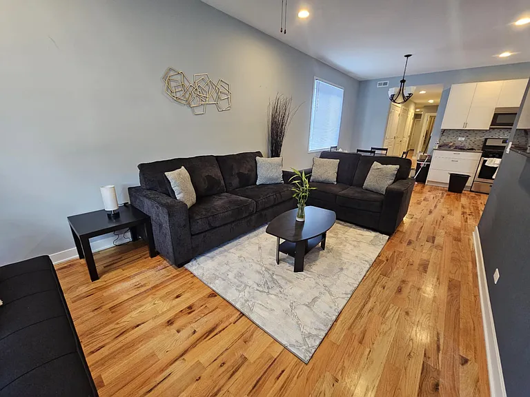184 N Lamon Ave #2 — Photo 8