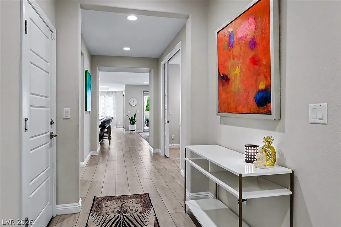 4 bed, 3.0 bath, 3026 sqft, $6,500 — Photo 3