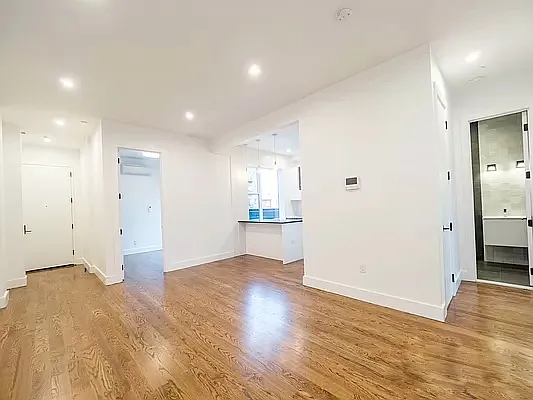 Rented by Rentall Group Inc | media 1