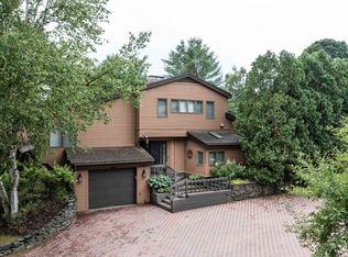 3755 Quechee Main St #A, Hartford, VT 05047