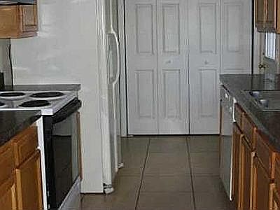 2nd image of 204 NW Guerdon St