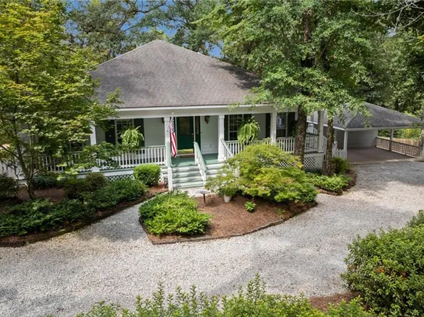 325 Grays Ln, Daphne, AL 36526