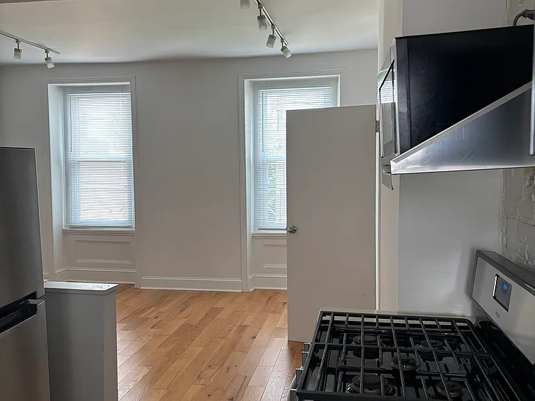 726 S 19th St #3 — Photo 7