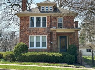 139 Ridge Rd, Grosse Pointe, MI 48236