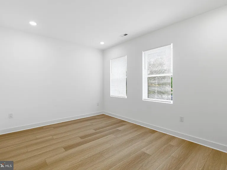 2223 N 22nd St #3 — Photo 5