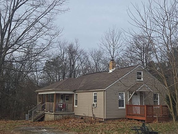 2nd image of 850 Barclay Hill Rd