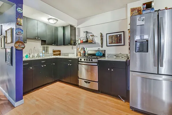 Sold by LG Fairmont Group | media 6