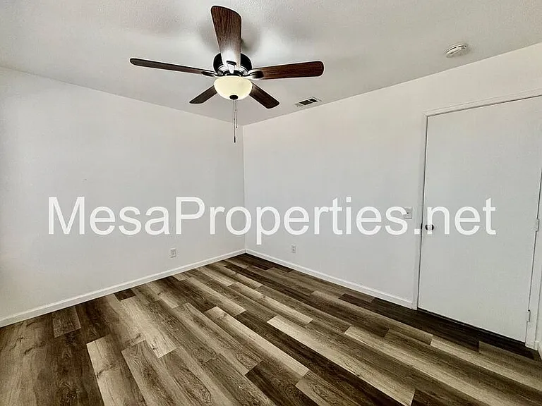15717 Bear Valley Rd — Photo 15