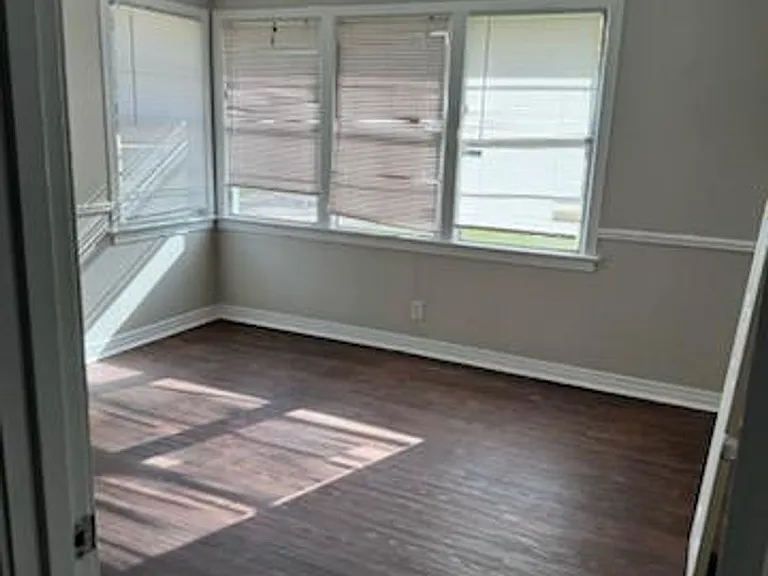 188 Charles Ave #188 — Photo 9