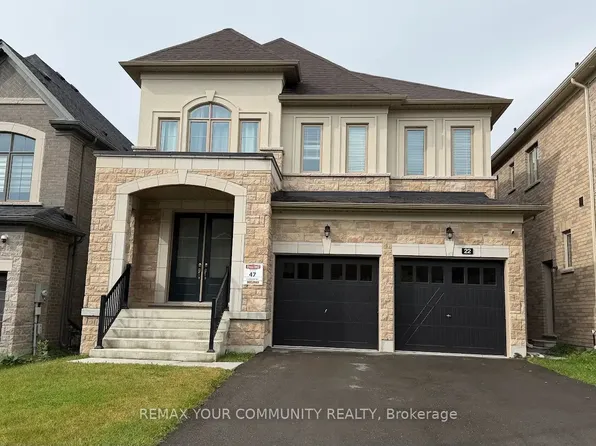 22 Upbound Ct, East Gwillimbury, ON L9N 0W1