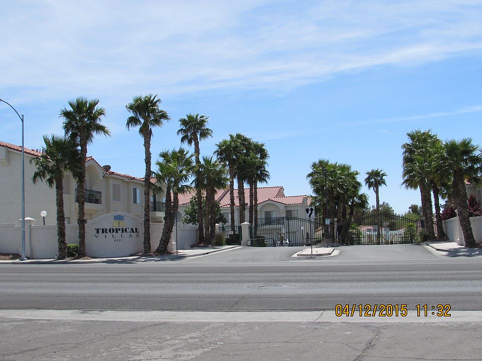 Entry to Tropical Villas