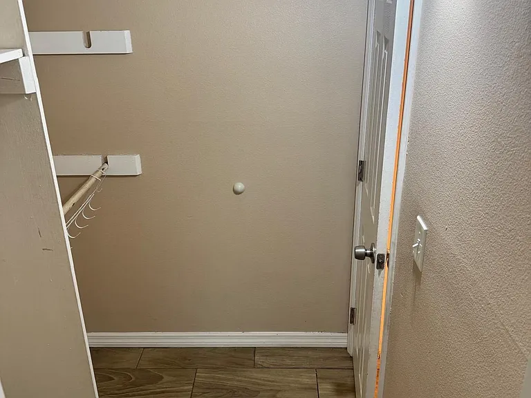 900 Avenue Z SE #D2 — Photo 13