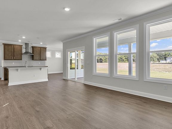 4th image of 2209 Warbler Dr