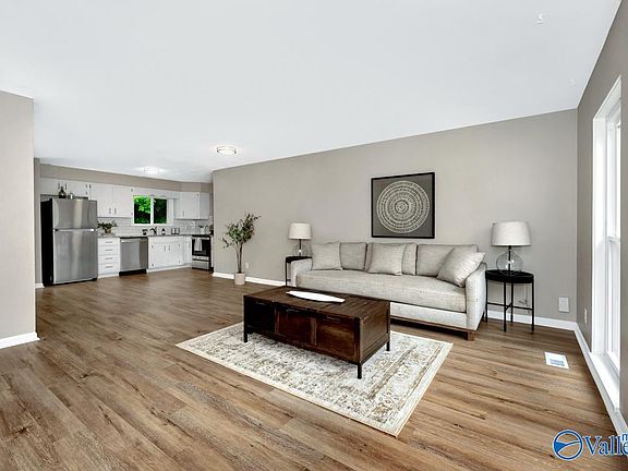 3rd image of 6113 Valley Park Dr NW