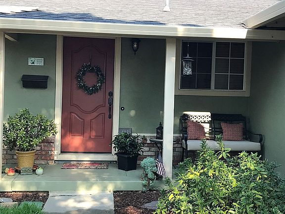2nd image of 894 Carmel Ave