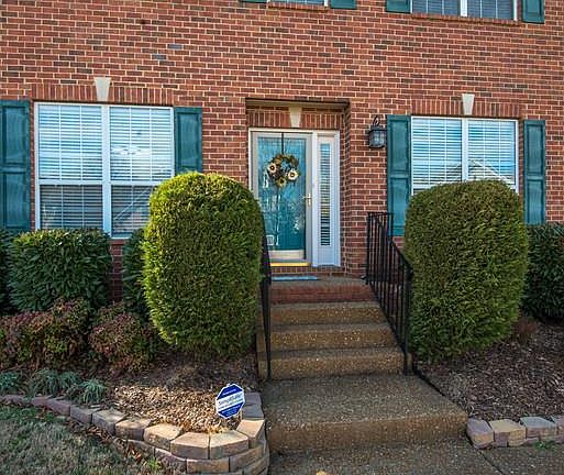 3rd image of 264 Wisteria Dr