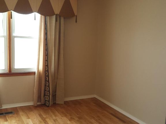 4th image of 4333 SE 22nd St