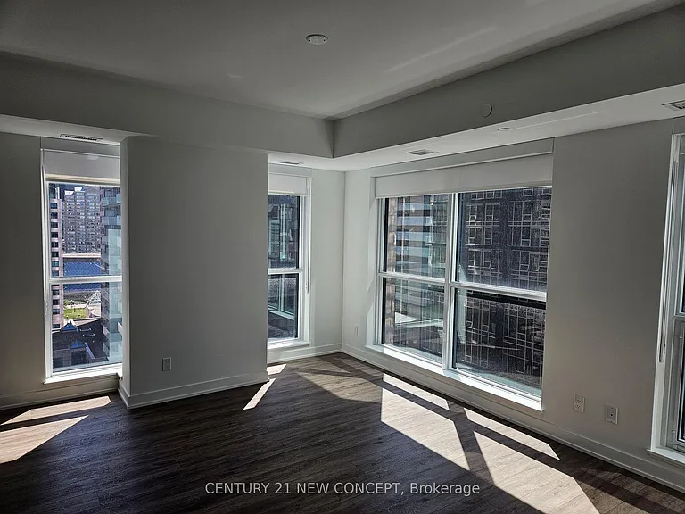 327 King St W #1502 — Photo 7