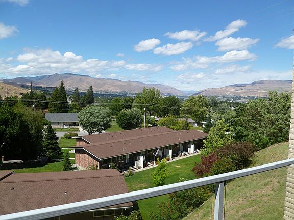 4th image of 1818 Skyline Dr