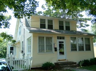 25 Linden Ave, Hamden, CT 06518