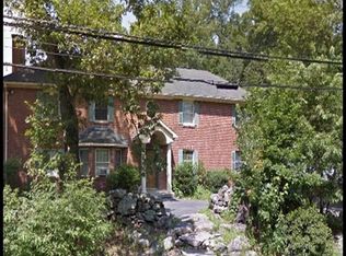 91 Riverlin St, Millbury, MA 01527