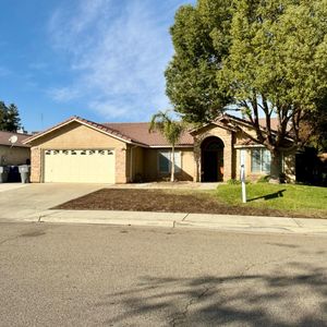 3209 Ren Way, Madera, CA, 93637