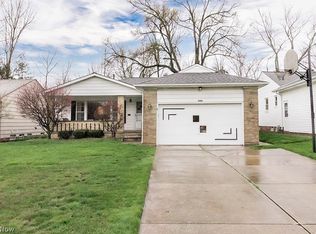 4989 N Sedgewick Rd, Lyndhurst, OH 44124