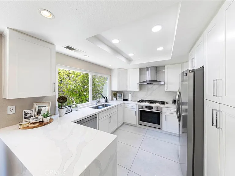 8008 E Fox Run Ln — Photo 6