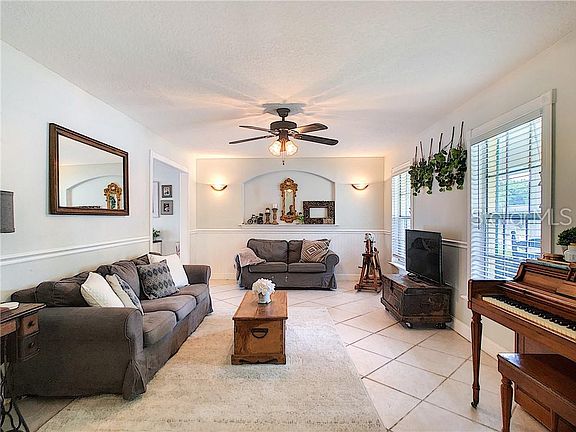 5th image of 1340 Prince Philip Dr